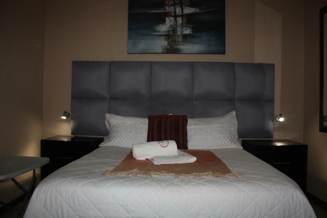 On Hill Lodge Bloemfontein Ngoại thất bức ảnh